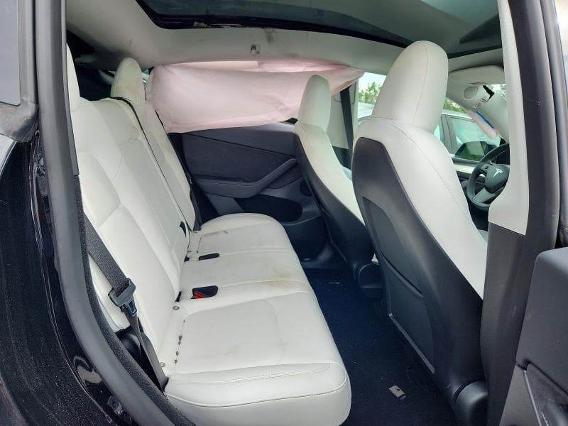 2023 TESLA MODEL Y 10