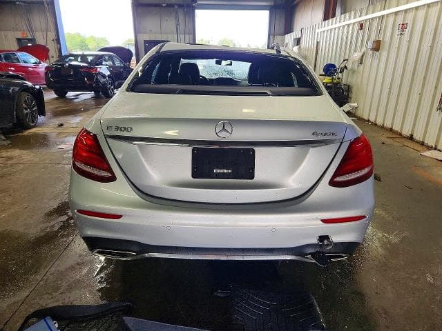 2017 MERCEDES-BENZ E 300 4MATIC 6