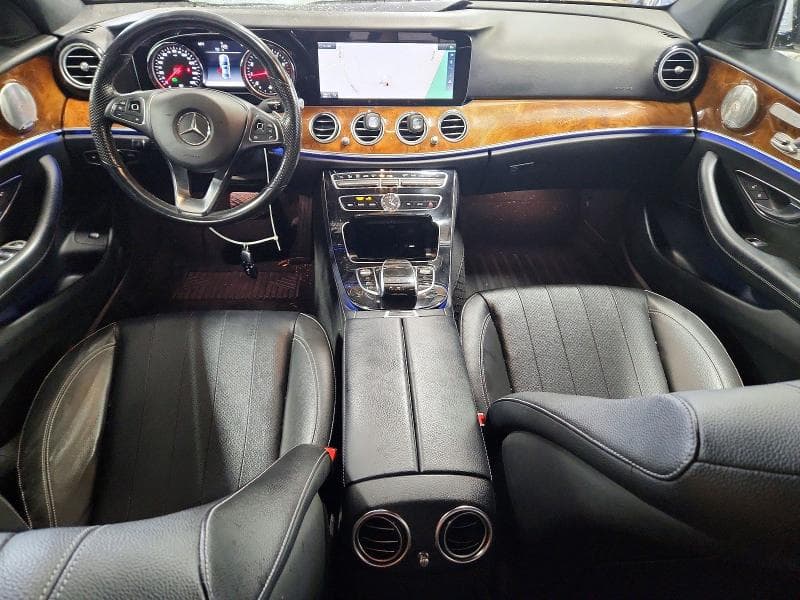2017 MERCEDES-BENZ E 300 4MATIC 8