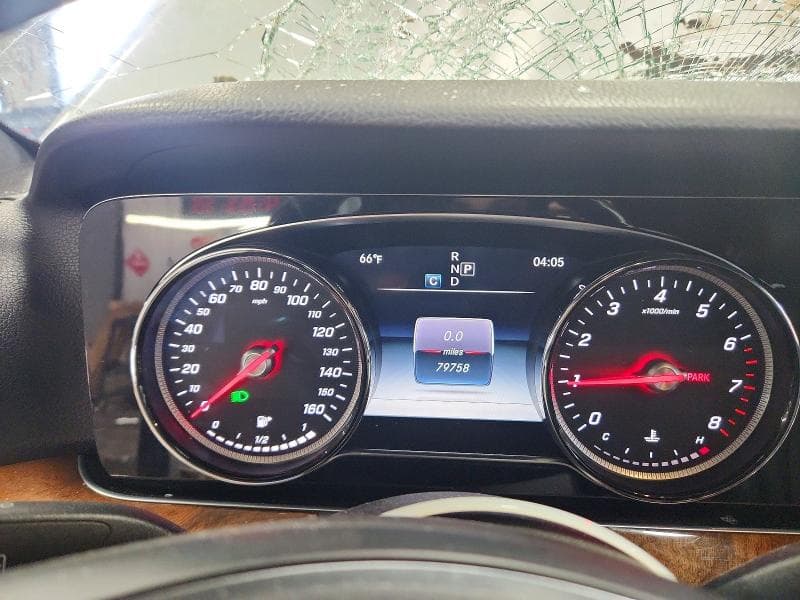 2017 MERCEDES-BENZ E 300 4MATIC 9