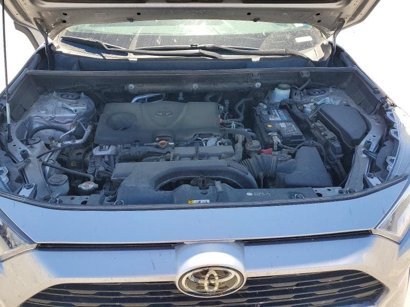 2020 TOYOTA RAV4 LE 12