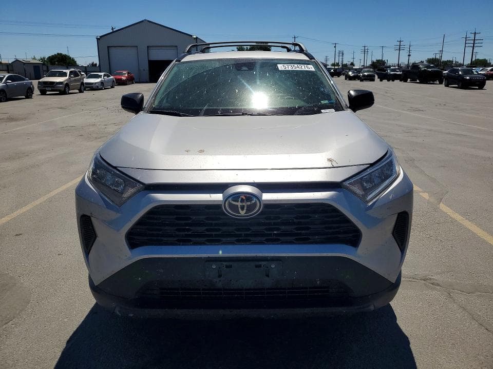 2020 TOYOTA RAV4 LE 5