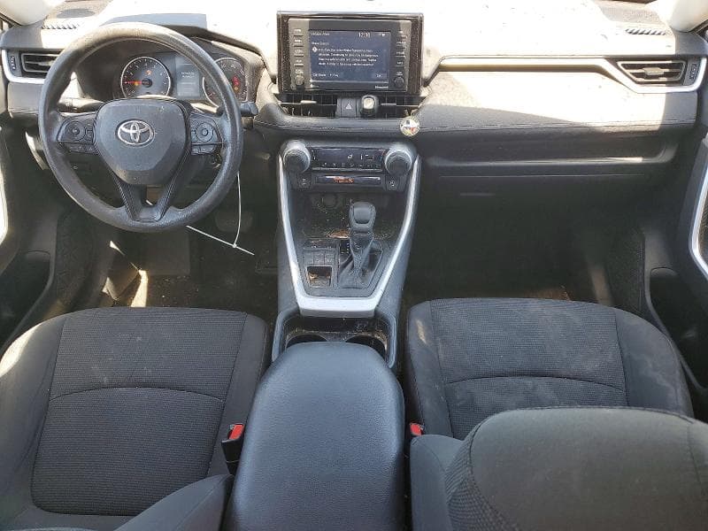 2020 TOYOTA RAV4 LE 8