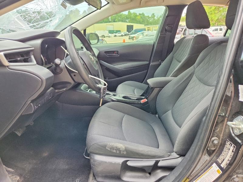 2022 TOYOTA COROLLA LE LE 7