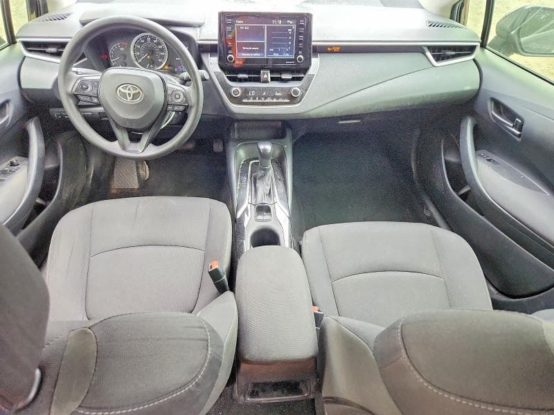 2022 TOYOTA COROLLA LE LE 8