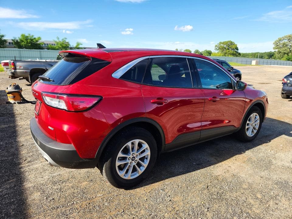 2020 FORD ESCAPE SE 3