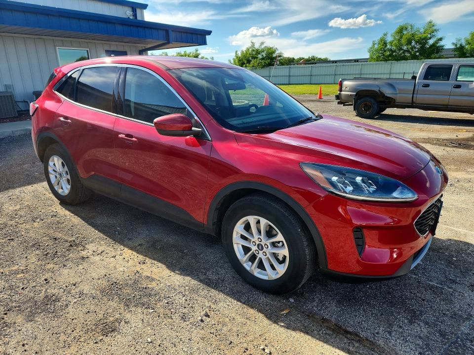 2020 FORD ESCAPE SE 4