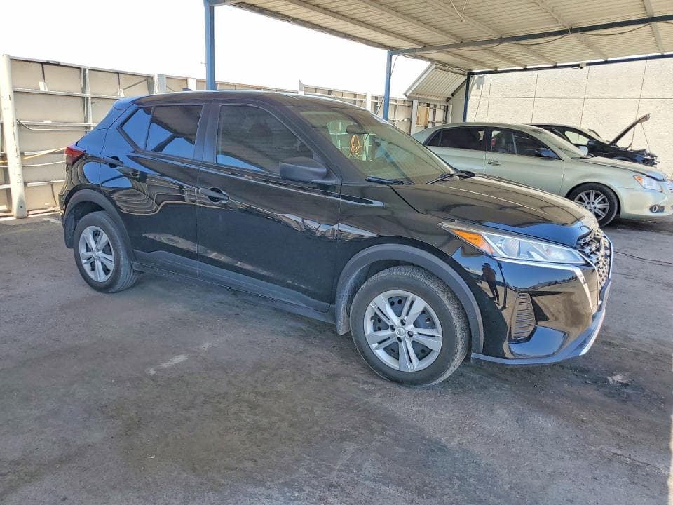 2024 NISSAN KICKS S S 4