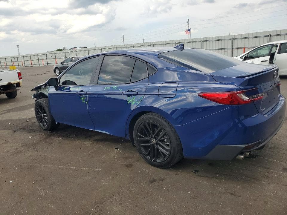 2026 TOYOTA CAMRY SE 2