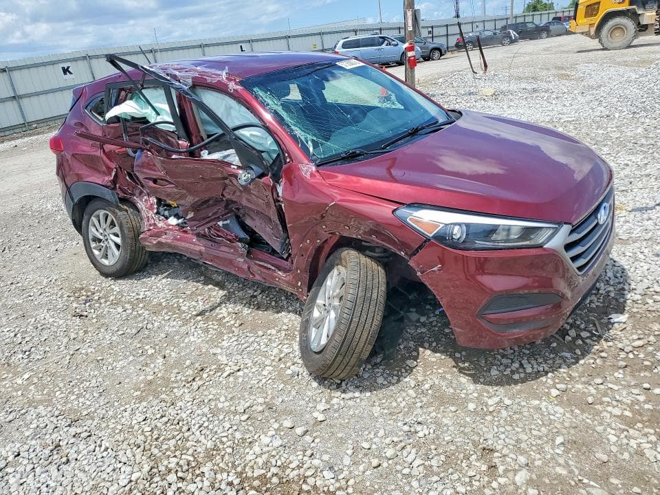 2017 HYUNDAI TUCSON SE 4