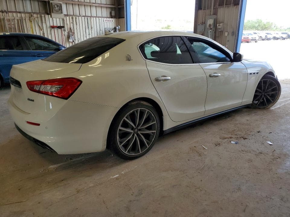 2019 MASERATI GHIBLI 3