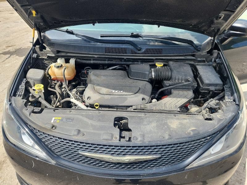 2018 CHRYSLER PACIFICA TOURING L PLUS 12