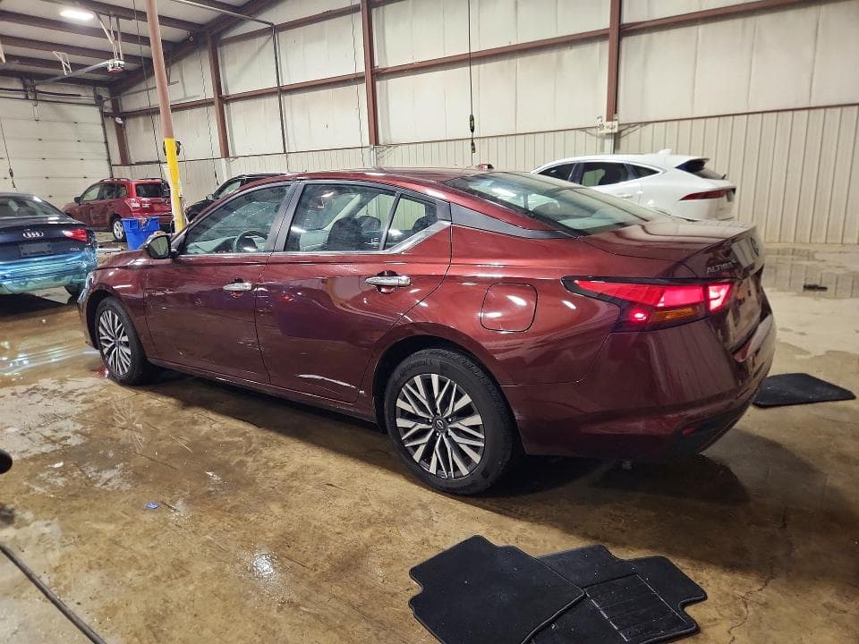 2023 NISSAN ALTIMA SV 2