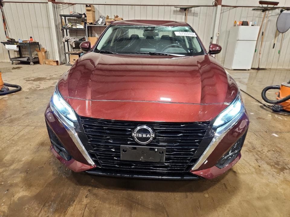 2023 NISSAN ALTIMA SV 5