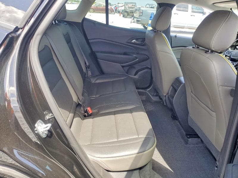 2025 CHEVROLET TRAX ACTIV 11