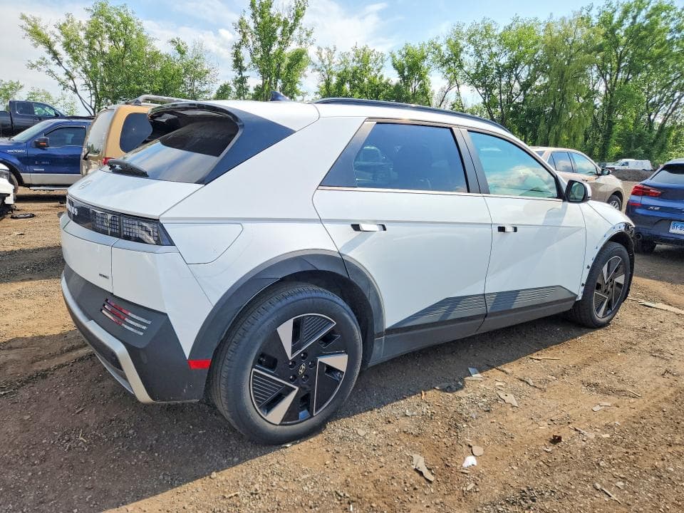2025 HYUNDAI IONIQ 5 SEL 3
