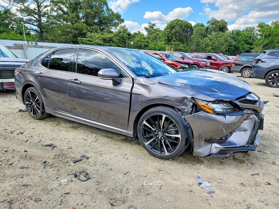 2018 TOYOTA CAMRY XSE XSE 4