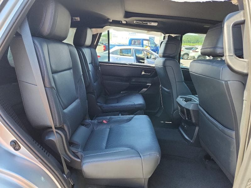 2025 TOYOTA SEQUOIA PLATINUM 10