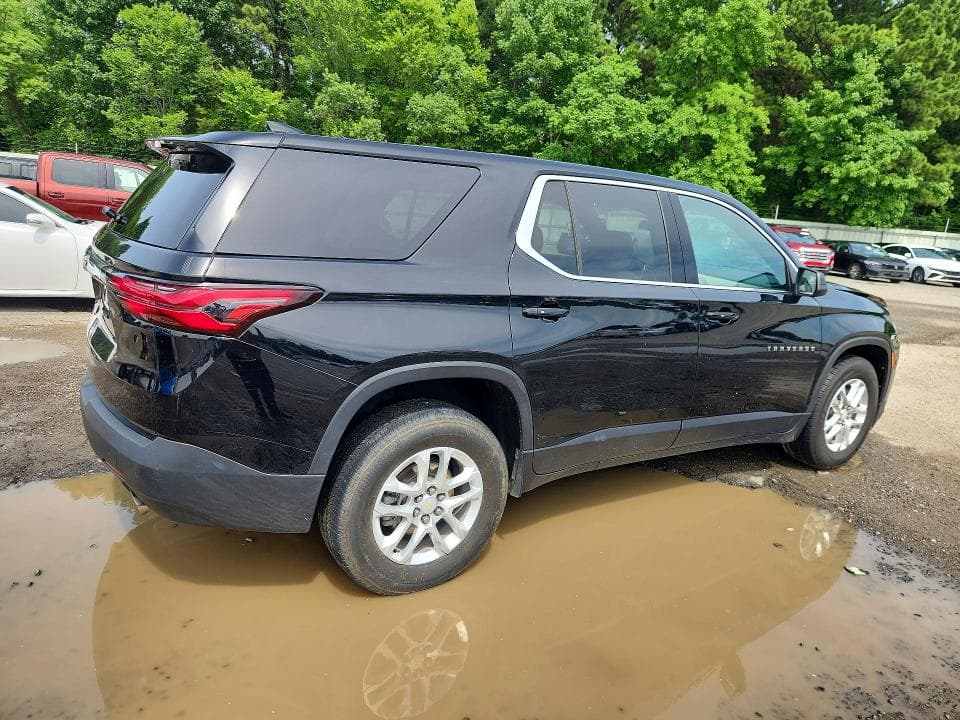 2023 CHEVROLET TRAVERSE LS 3