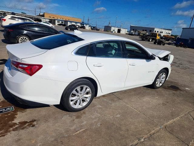 2020 CHEVROLET MALIBU LT 3