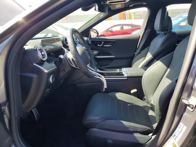 2025 MERCEDES-BENZ C 300 7