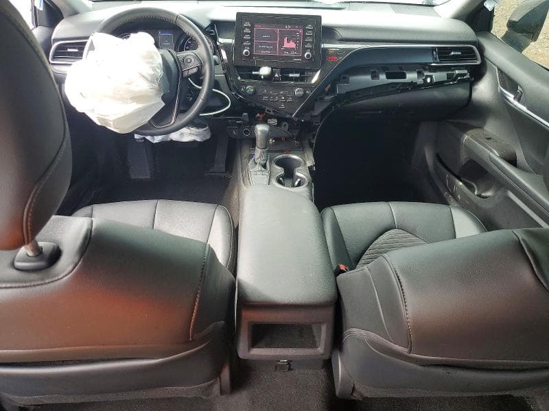 2024 TOYOTA CAMRY SE 8
