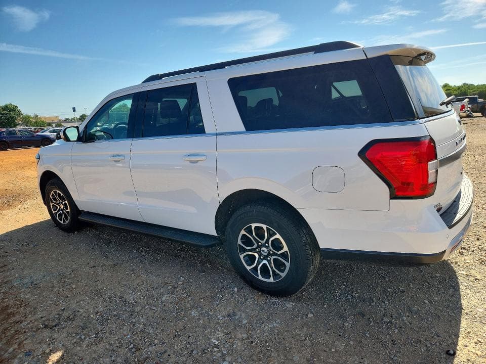 2024 FORD EXPEDITION MAX XLT 2
