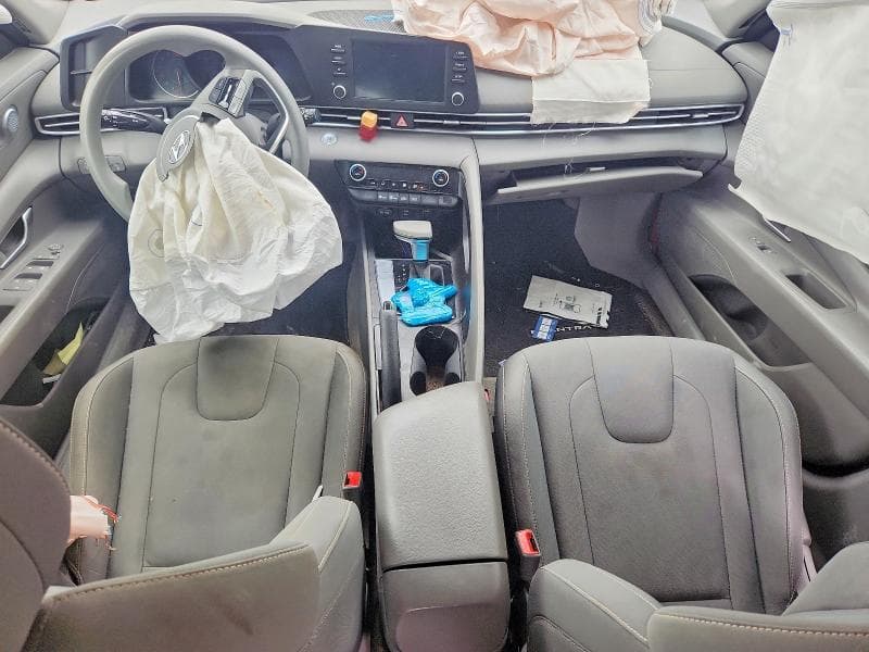 2021 HYUNDAI ELANTRA SEL 8