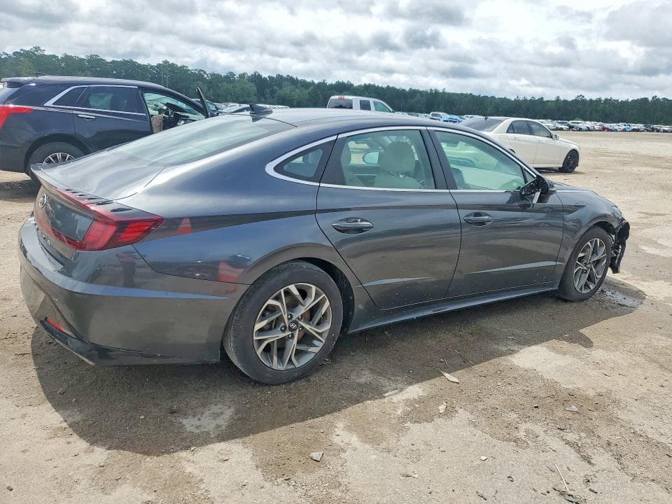 2022 HYUNDAI SONATA SEL 3