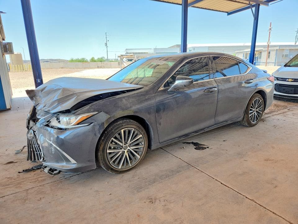 2025 LEXUS ES 300H BASE 2