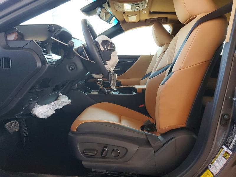 2025 LEXUS ES 300H BASE 8