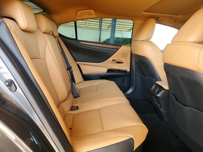 2025 LEXUS ES 300H BASE 11