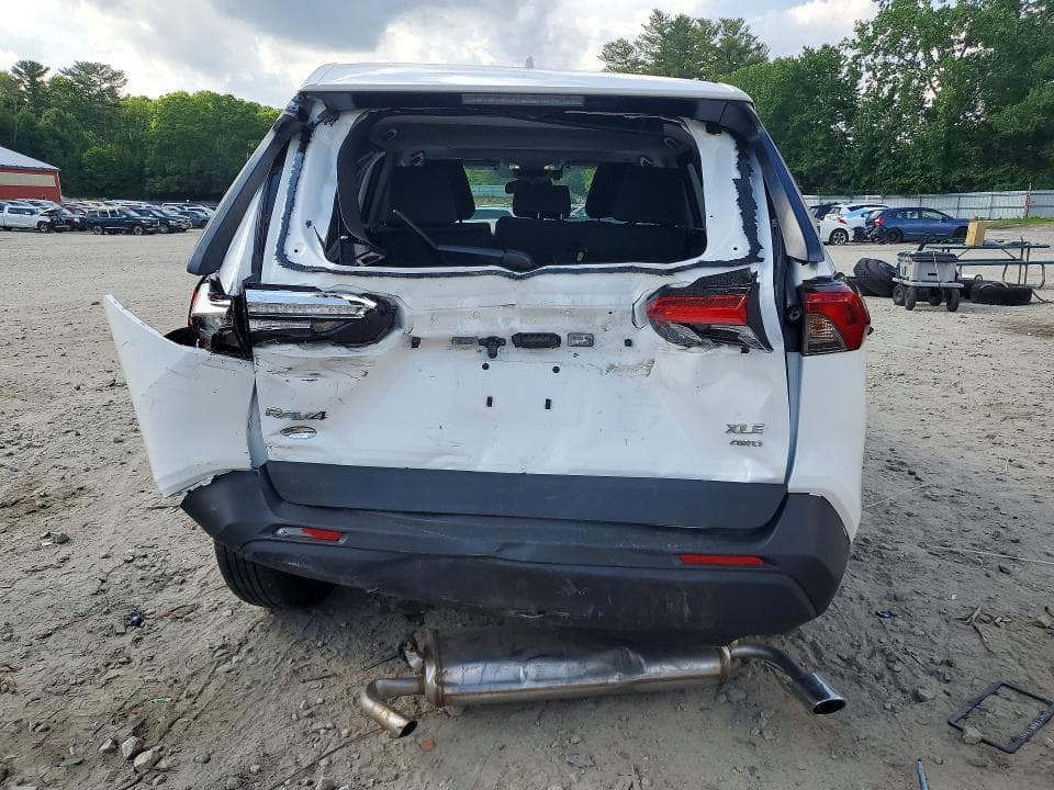 2025 TOYOTA RAV4 XLE XLE 6