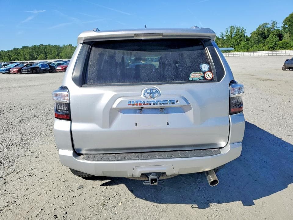 2017 TOYOTA 4RUNNER SR5 SR5 6