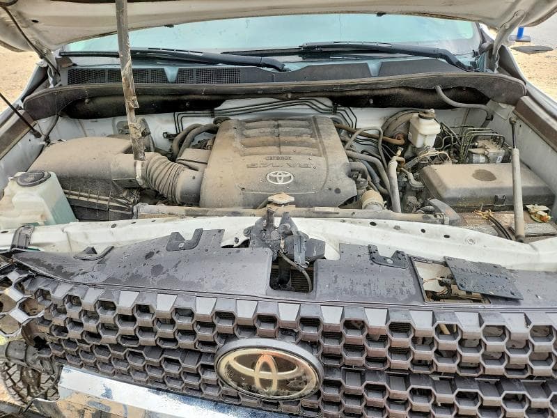 2020 TOYOTA TUNDRA SR5 11