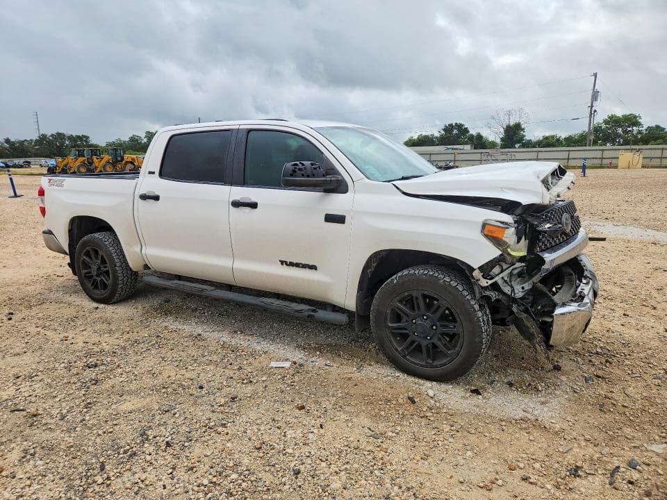 2020 TOYOTA TUNDRA SR5 4