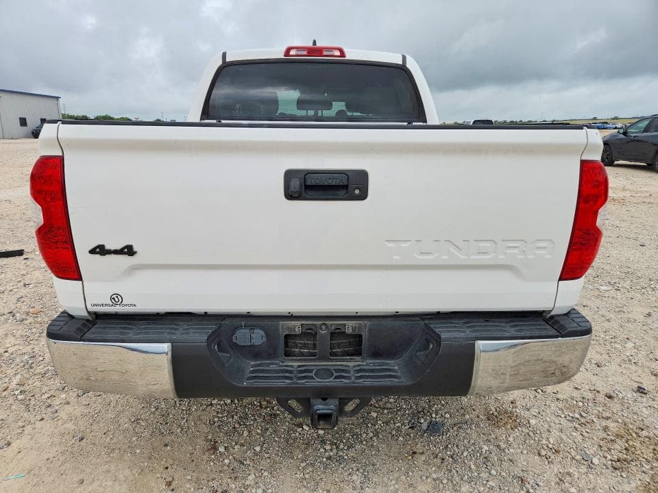 2020 TOYOTA TUNDRA SR5 6