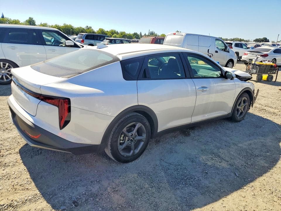2025 KIA K4 LXS 3