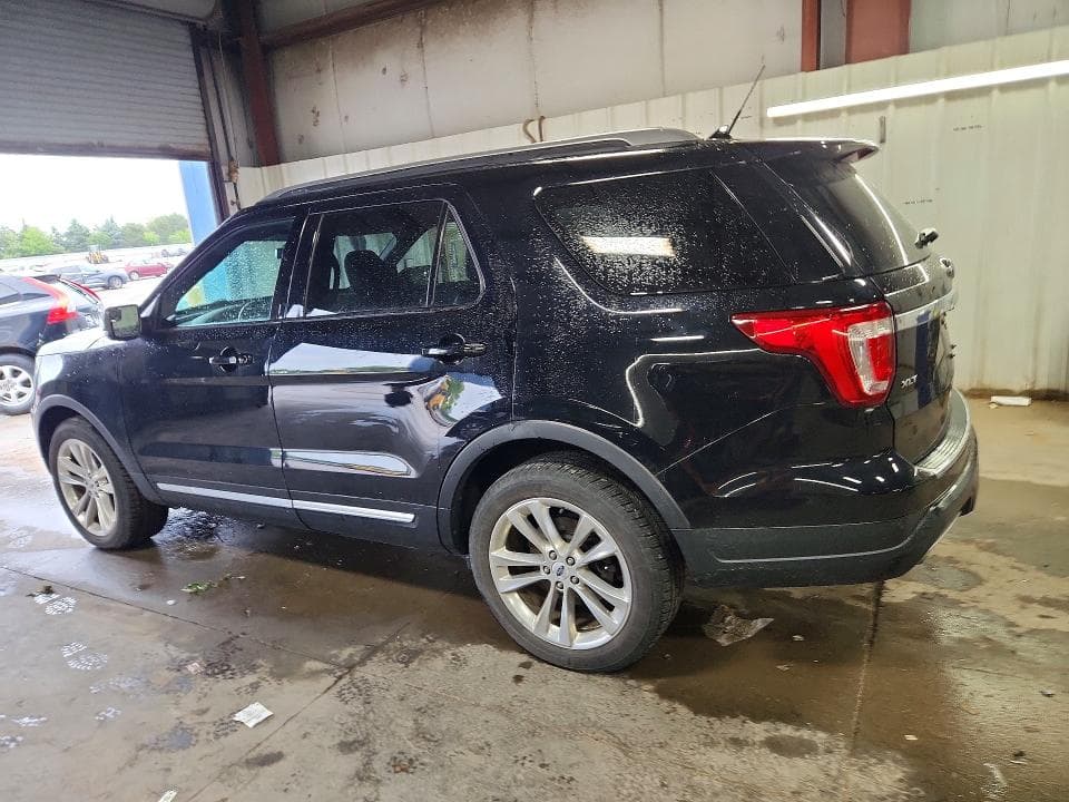 2018 FORD EXPLORER XLT 2