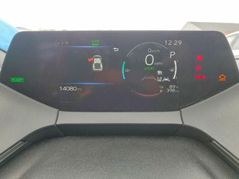 2025 TOYOTA PRIUS PLUG-IN HYBRID XSE 9