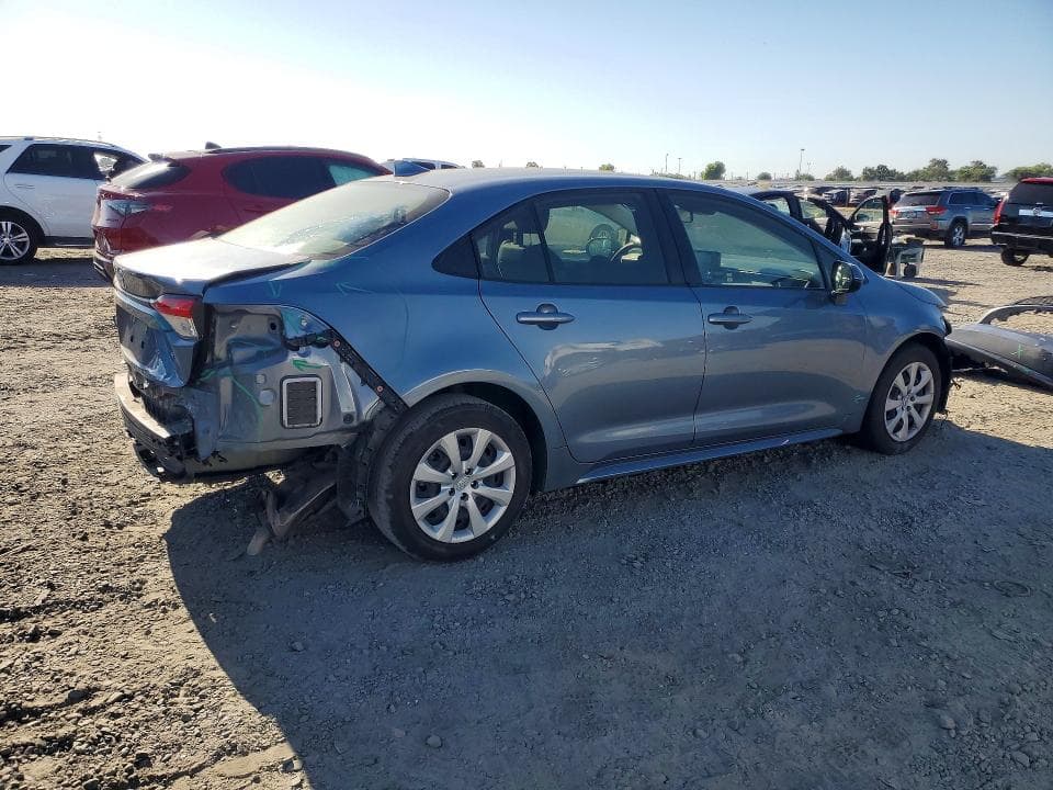 2022 TOYOTA COROLLA LE 3