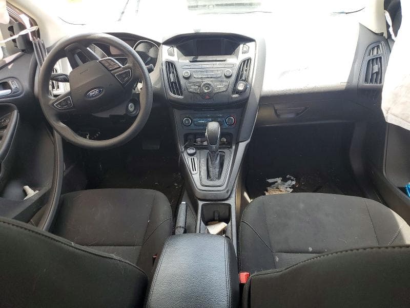 2017 FORD FOCUS SE 8