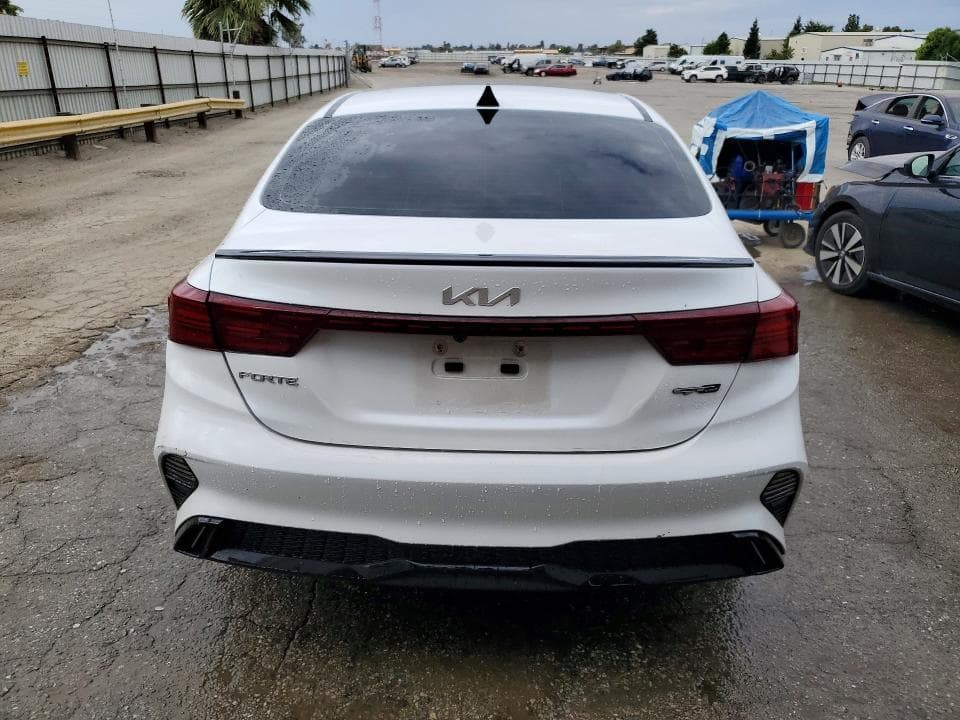 2022 KIA FORTE GT LINE 6