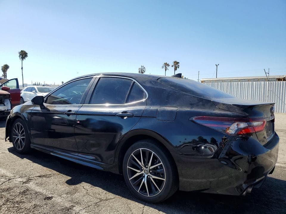2024 TOYOTA CAMRY HYBRID SE 2