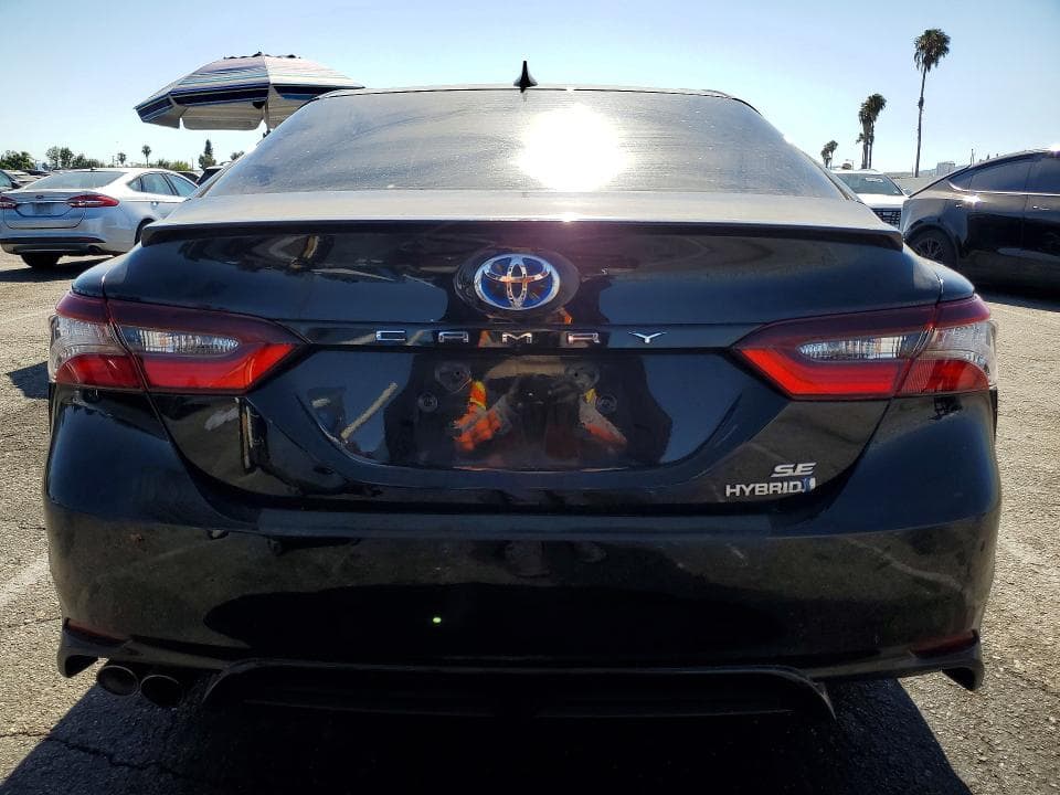 2024 TOYOTA CAMRY HYBRID SE 6