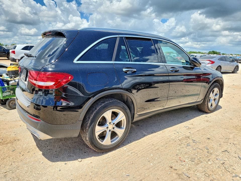 2017 MERCEDES-BENZ GLC 300 300 3