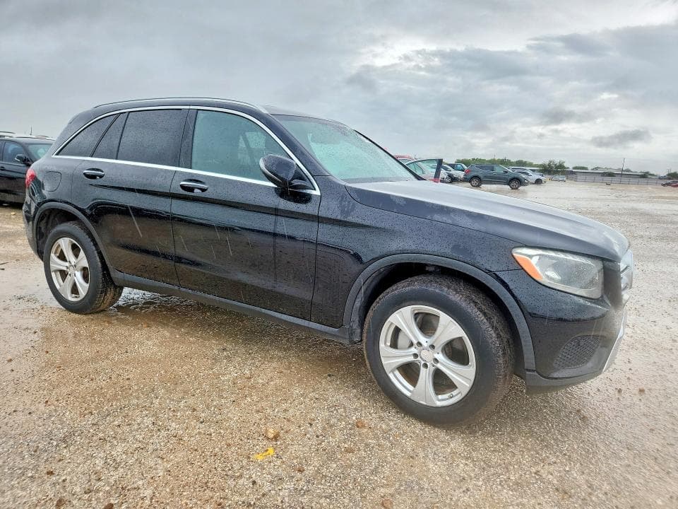 2017 MERCEDES-BENZ GLC 300 300 4