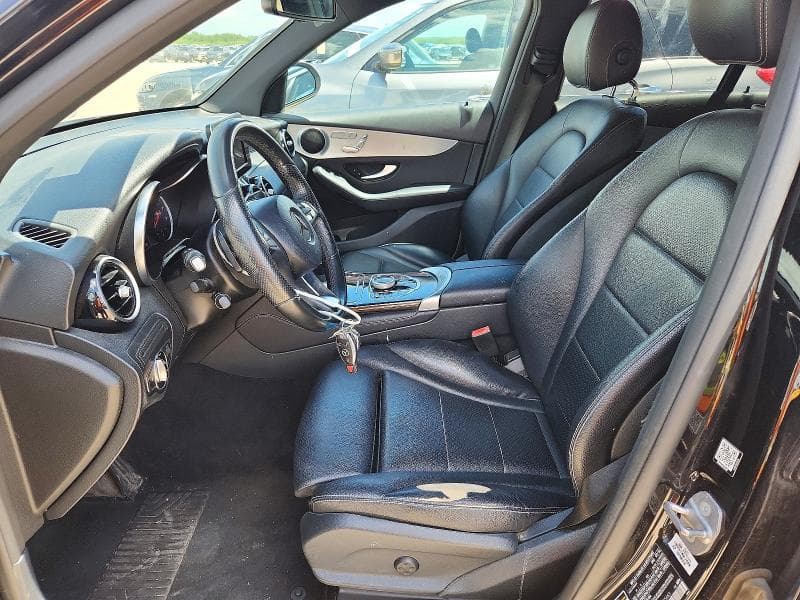 2017 MERCEDES-BENZ GLC 300 300 7