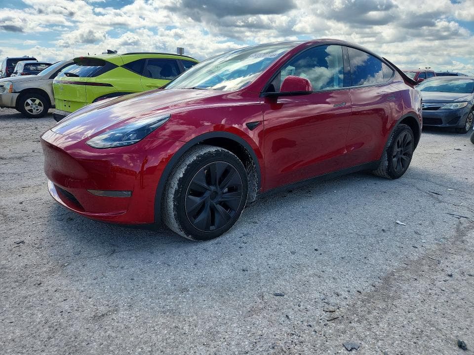 2024 TESLA MODEL Y 1
