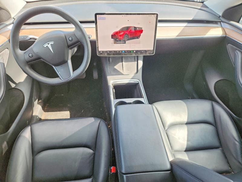2024 TESLA MODEL Y 8